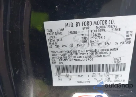 2009 Ford Escape Xlt from USA, damaged, VIN 1FMCU93709KA19708